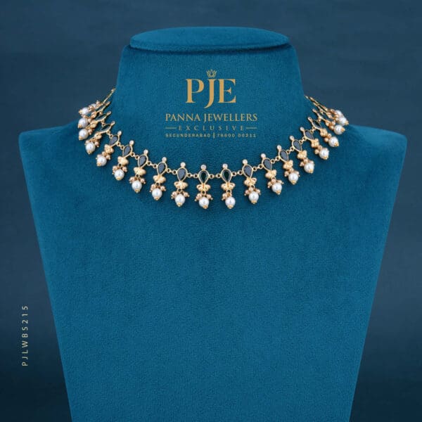 PEARLS SHORT NECKLACE | 8.01 grams