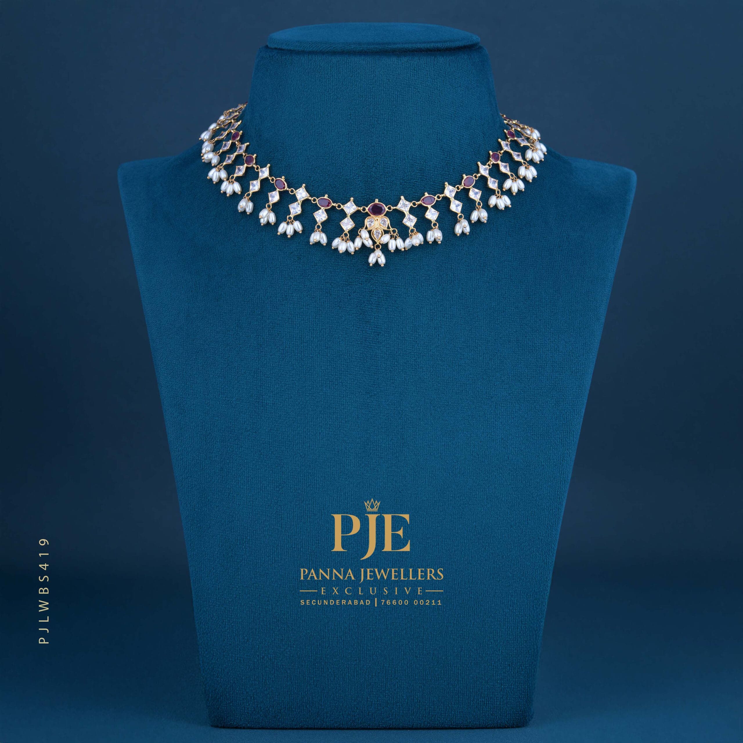 PEARLS SHORT NECKLACE | 9.44 GRAMS PEARLS SHORT NECKLACE | 9.44 GRAMS