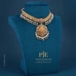 PEARLS SHORT NECKLACE | 25.32 grams PEARLS SHORT NECKLACE | 25.32 grams