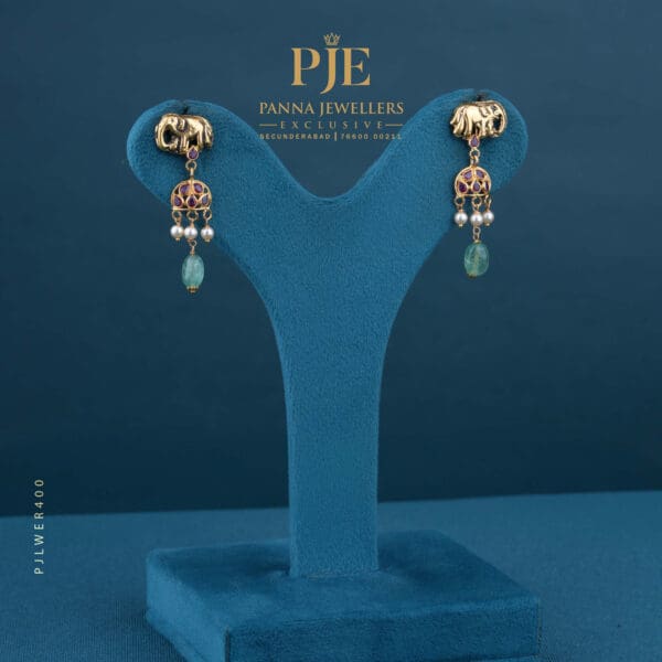 GOLD EARRINGS | 3.8 grams