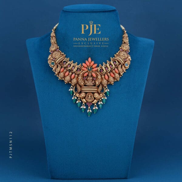 TEMPLE SHORT NECKLACE | 40.56 grams