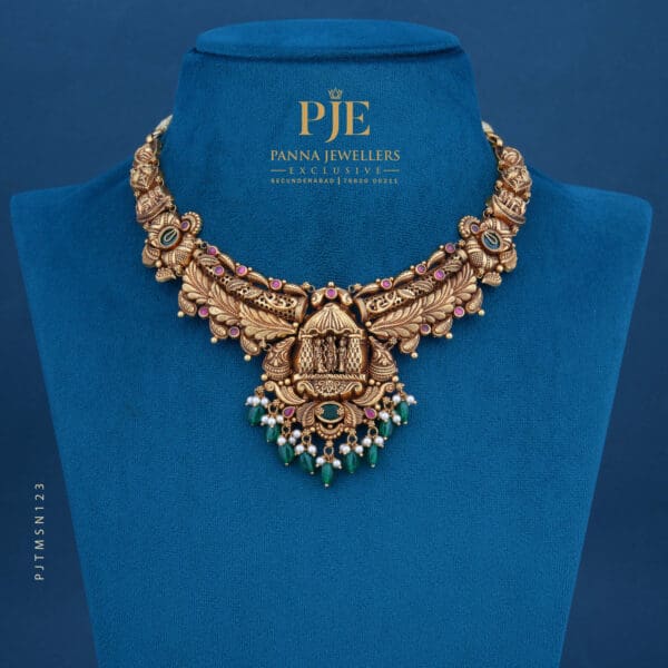 TEMPLE SHORT NECKLACE | 25.57 grams