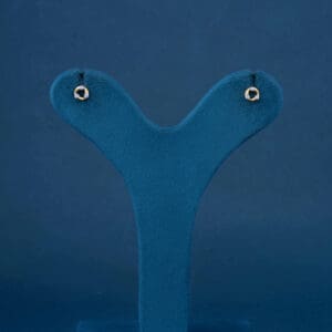 GOLD EARRINGS 1.06 Gram